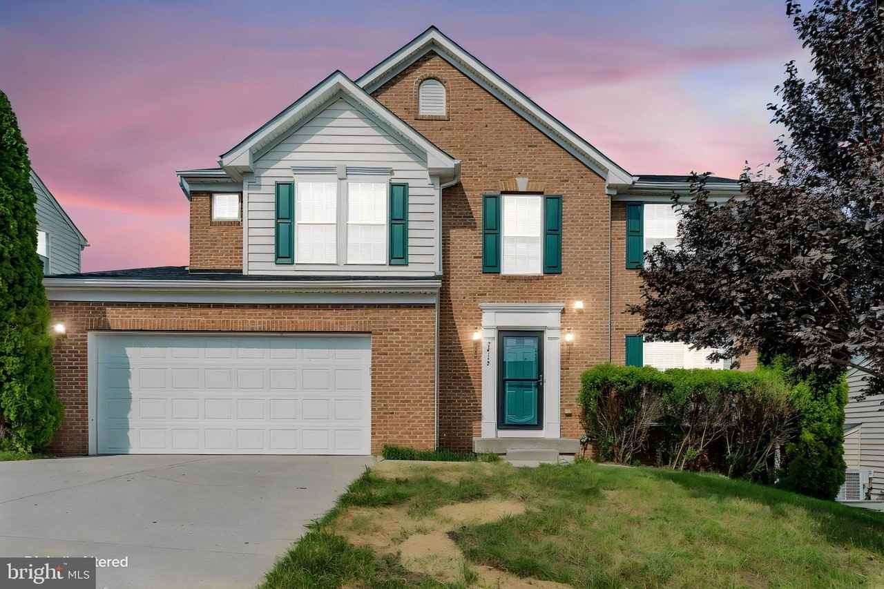 5413 Silver Maple Ln - Photo 2 of 40