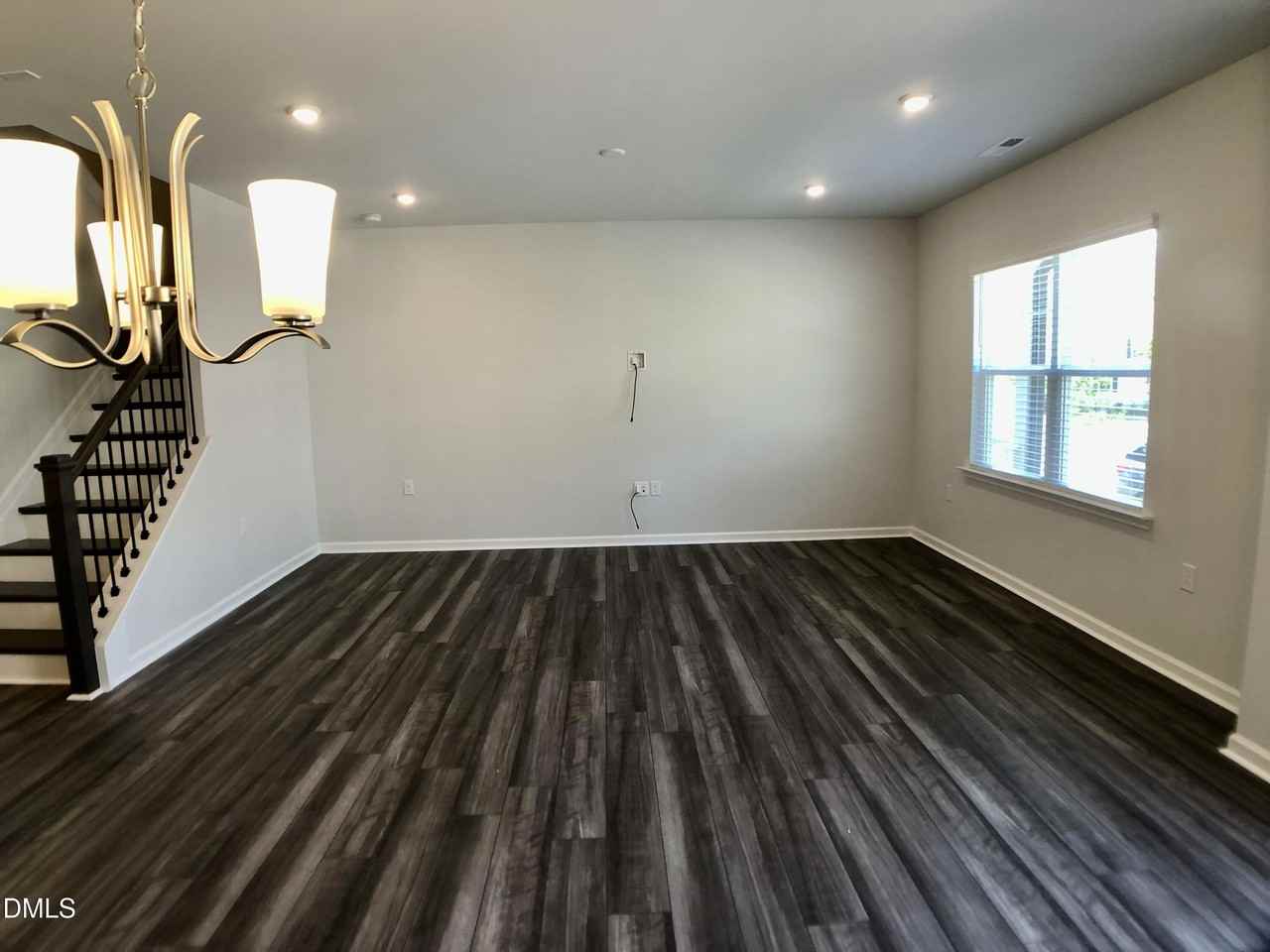 404 Ribbon Rail St - Photo 4 of 21