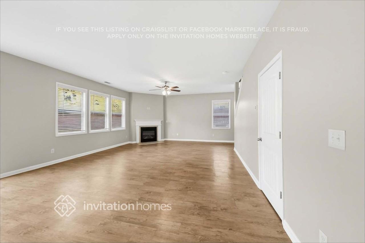 348 Silverwood Dr - Photo 5 of 24