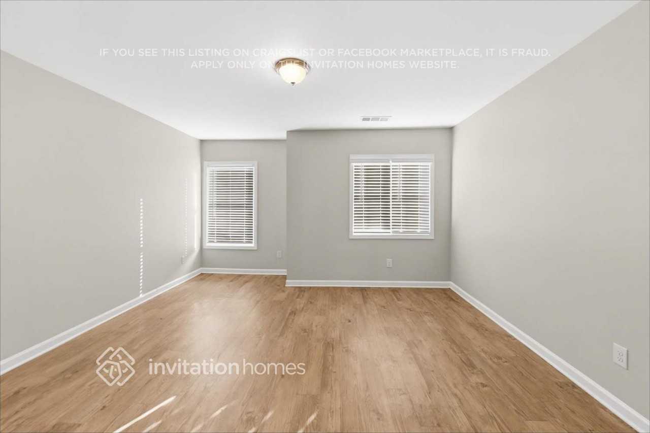 348 Silverwood Dr - Photo 6 of 24