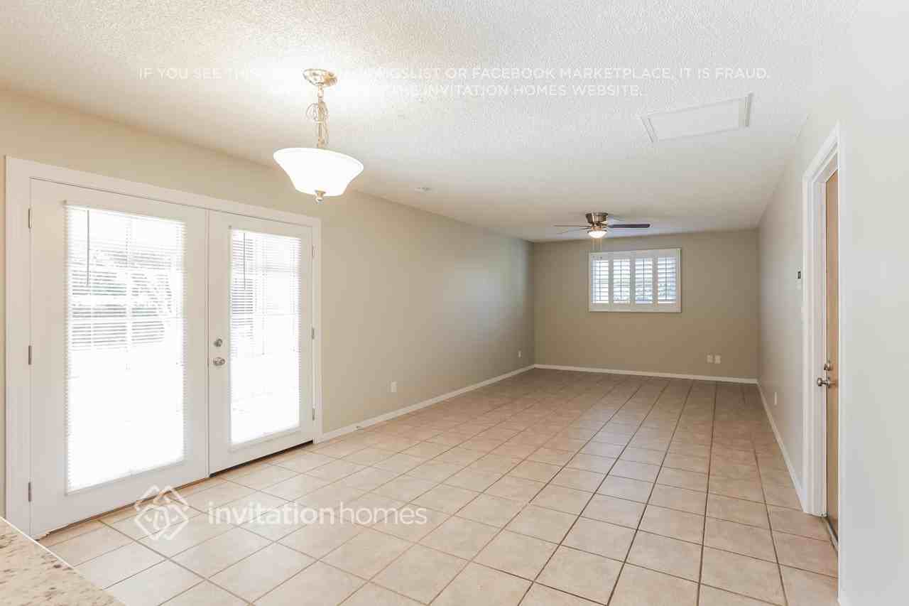 617 E La Jolla Dr - Photo 6 of 16