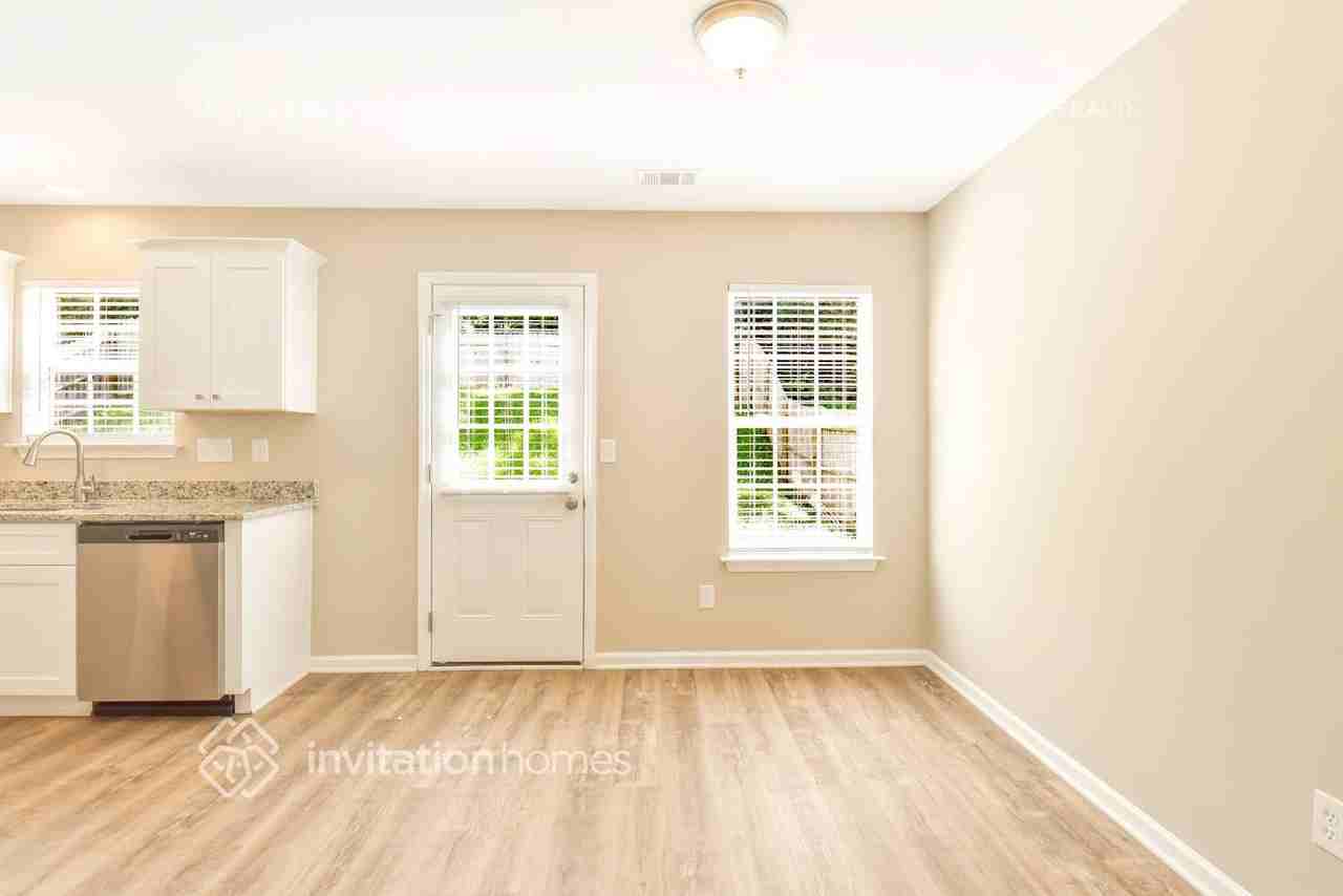 5736 Brookfield Pointe Dr - Photo 7 of 28