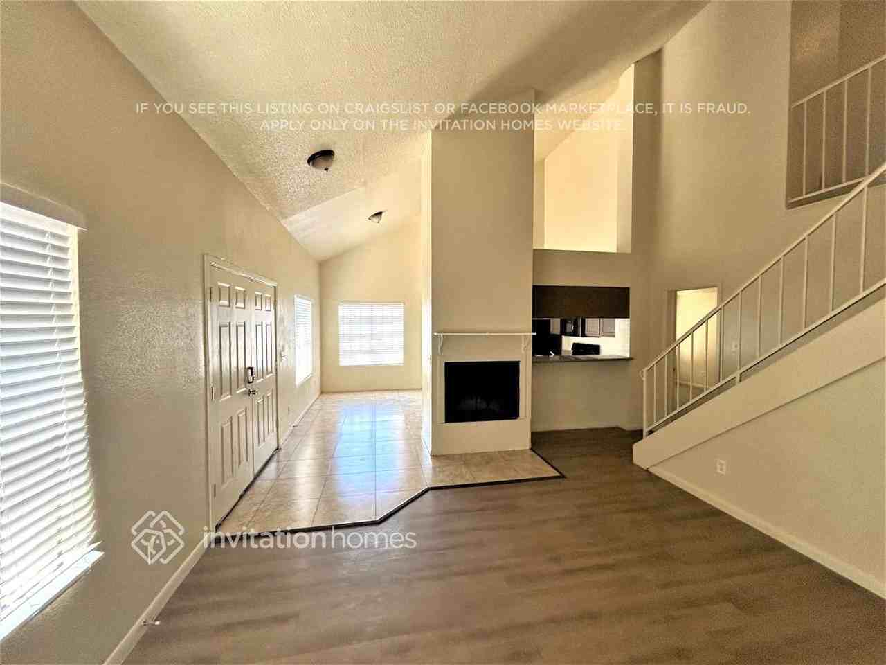 8850 W Fairmount Ave - Photo 2 of 14