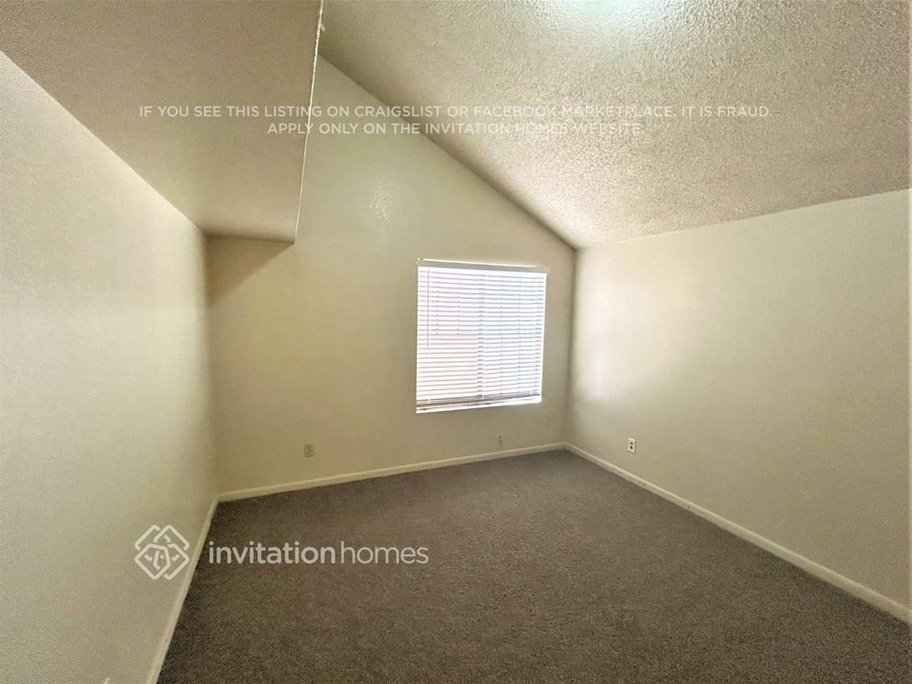 8850 W Fairmount Ave - Photo 7 of 14