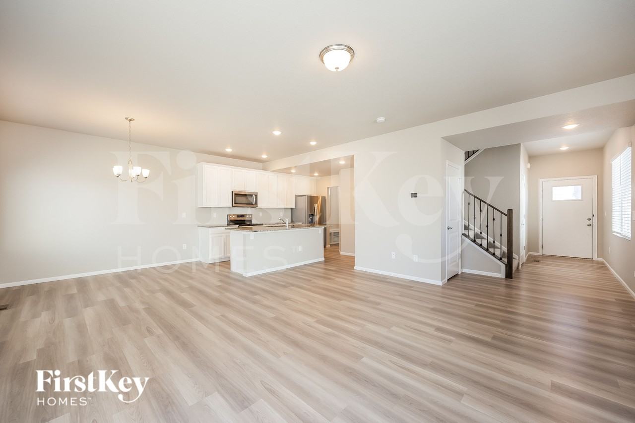11132 Murrelet Dr - Photo 3 of 16