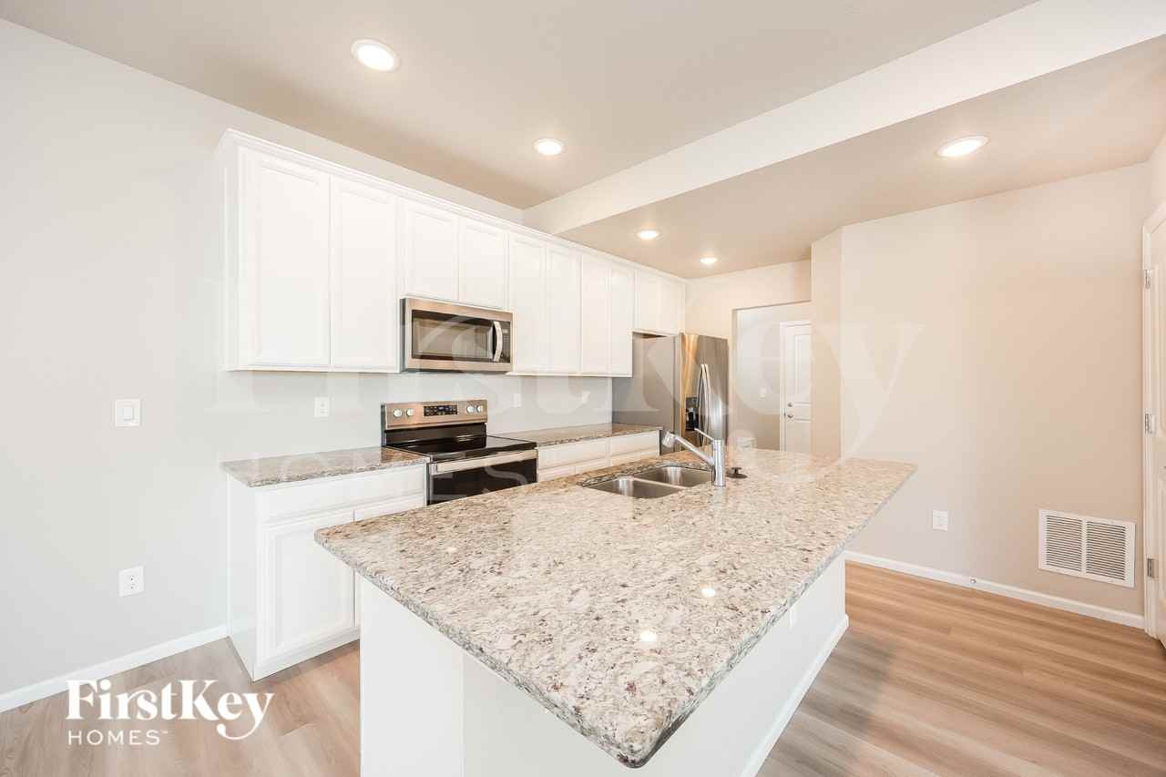 11132 Murrelet Dr - Photo 5 of 16
