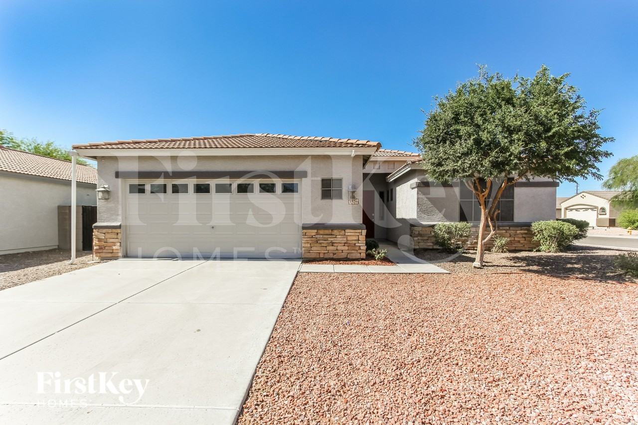 1526 W Saint Kateri Dr