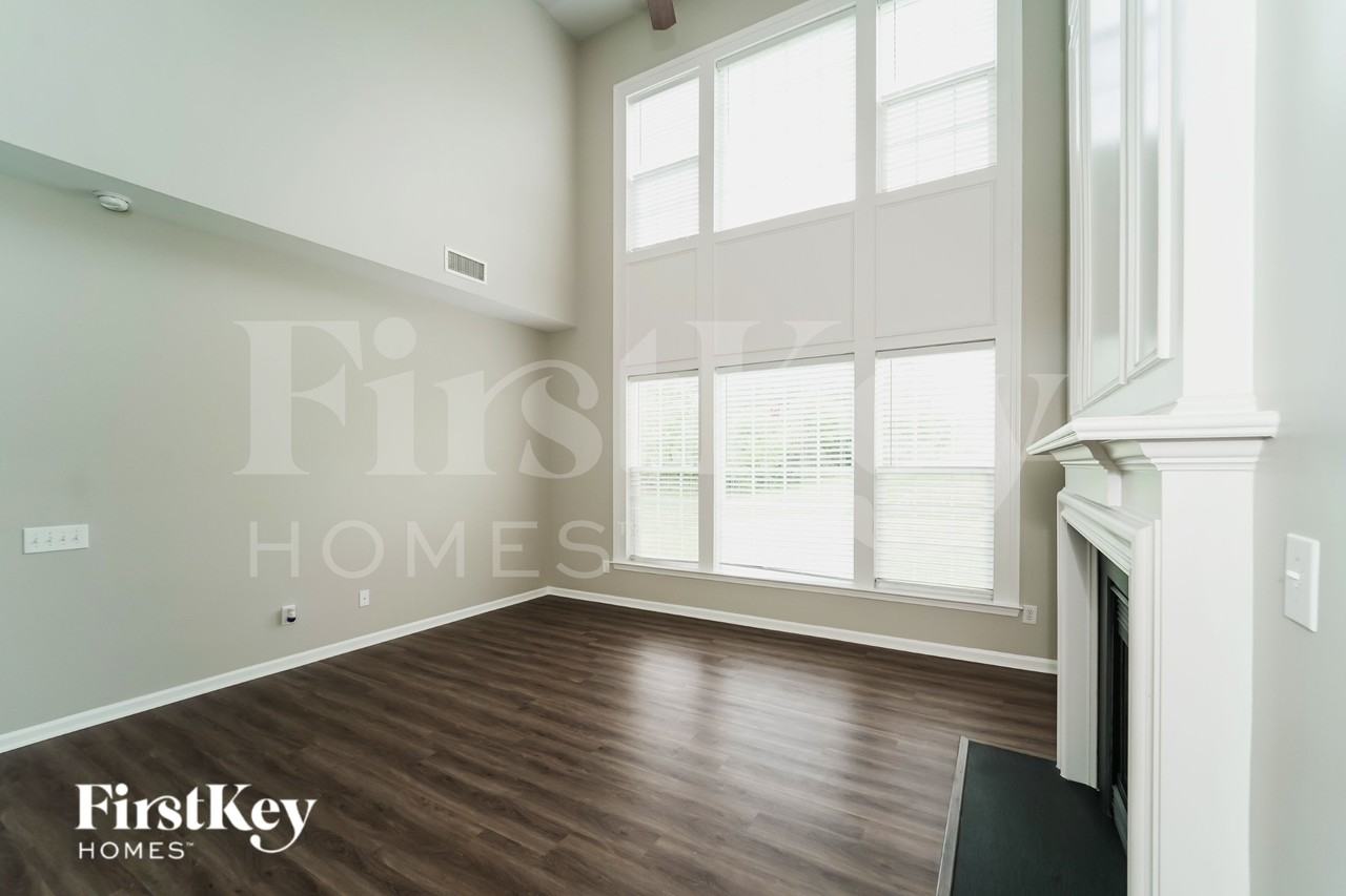 10435 Olde Ivy Way - Photo 4 of 15