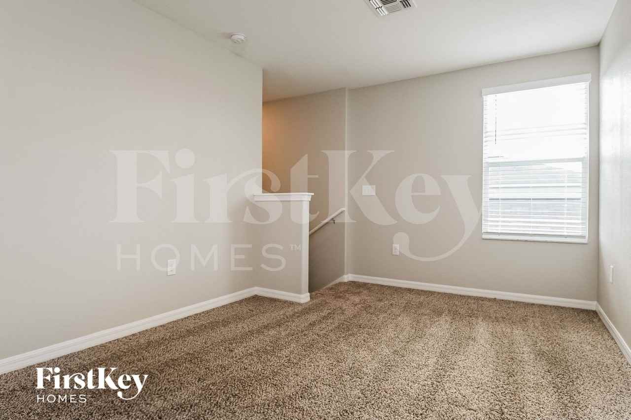 17205 Beach Buttercup Pl - Photo 4 of 16