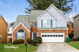 featured image of 3985 Fallbrook Dr