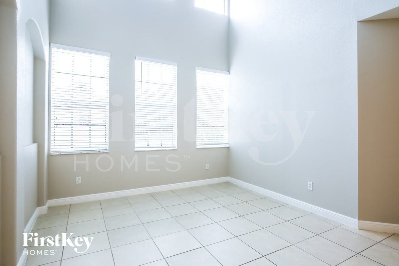 4997 Swterrace - Photo 4 of 16