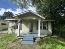 1331 Se Evangeline Trwy #1 - Photo 1 of 1