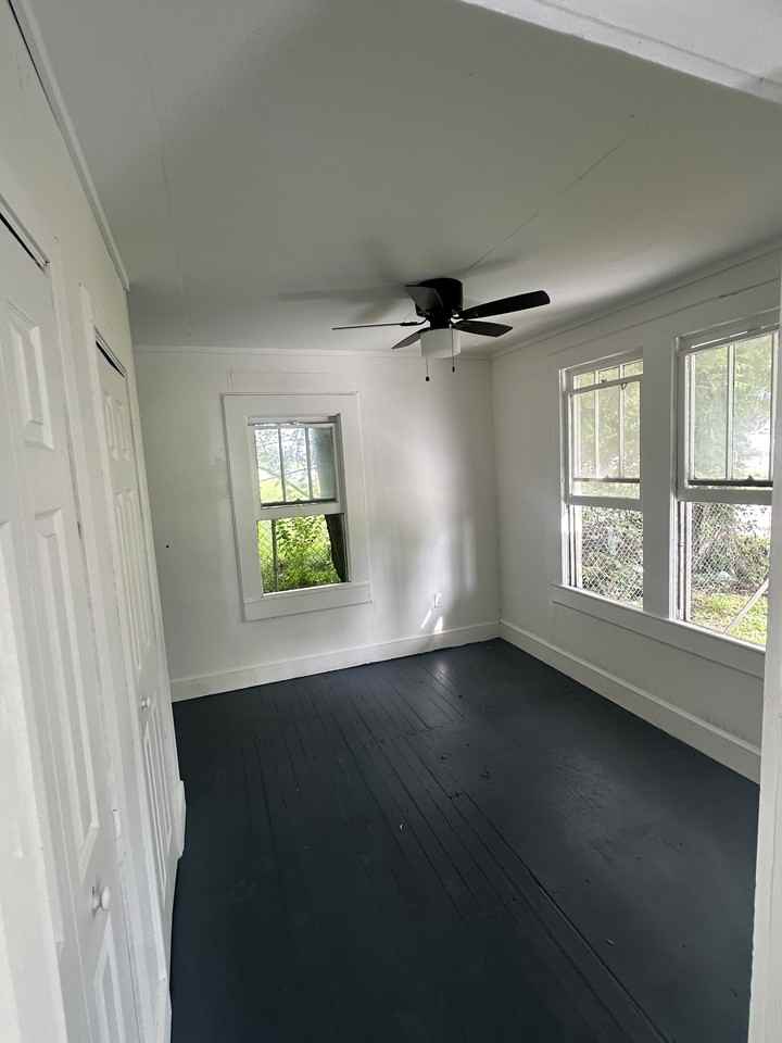 1331 Se Evangeline Trwy #1 - Photo 7 of 8