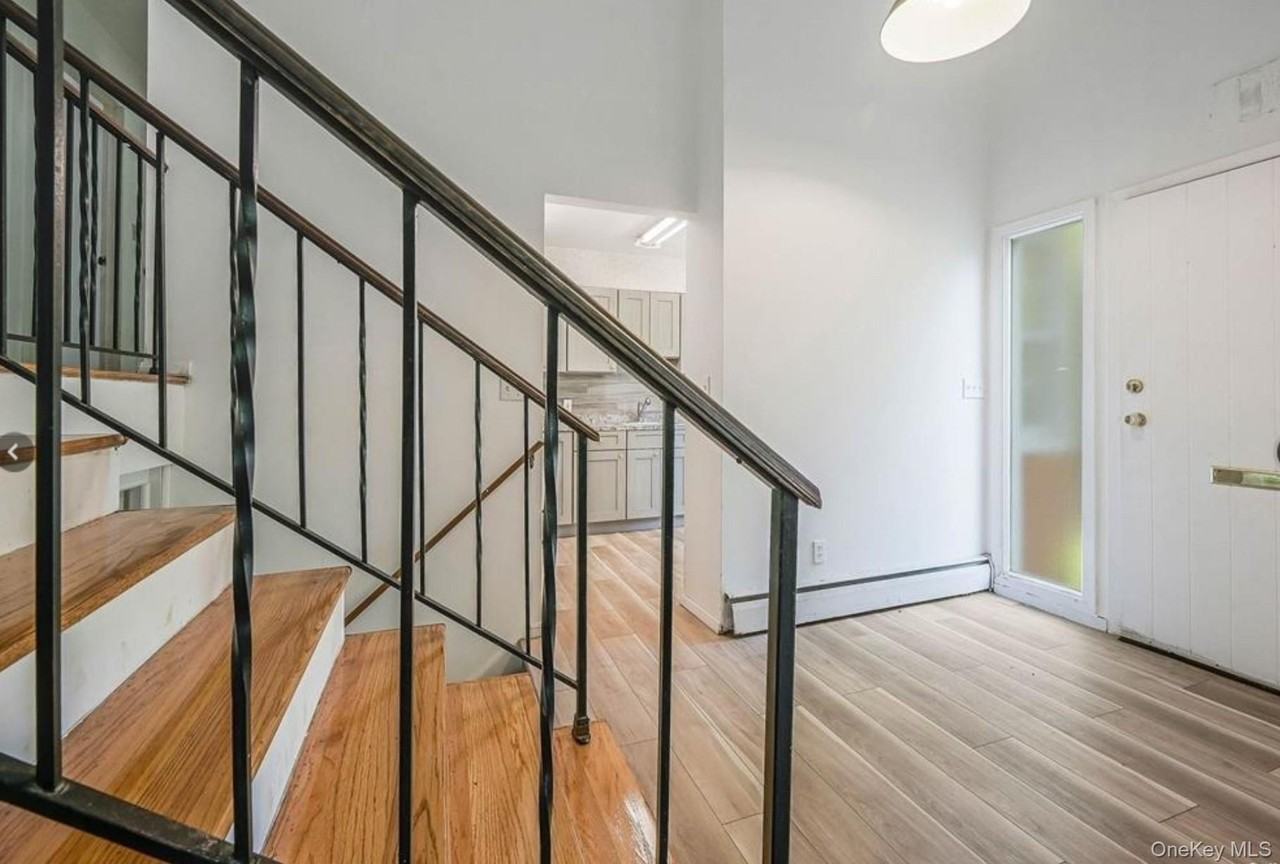 210 Michigan Ave - Photo 3 of 15