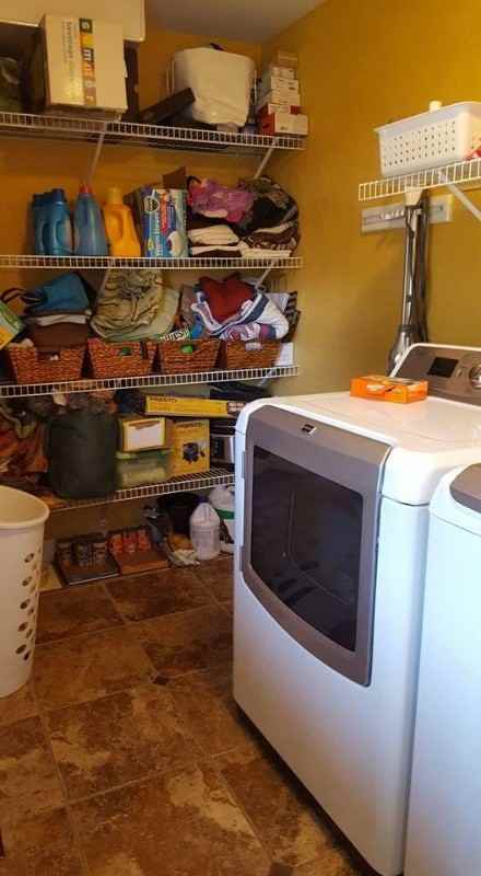 2252 Knollaire Dr - Photo 2 of 4