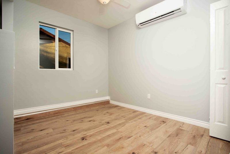 224 1/2 N 6th St #D - Photo 3 of 6