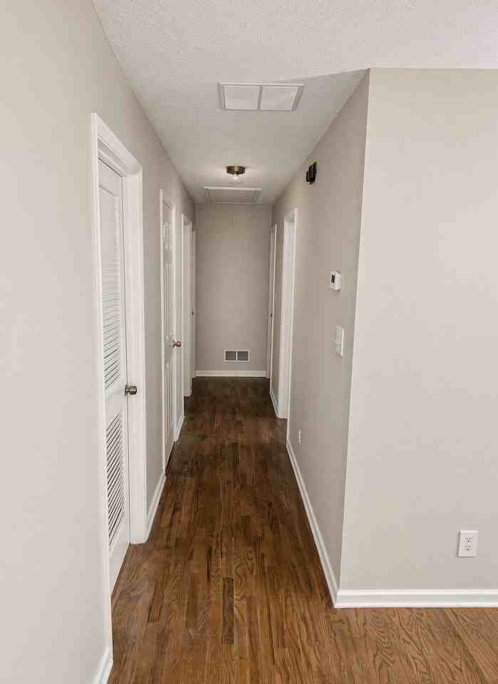 323 Farm Place Ct Ne - Photo 5 of 20