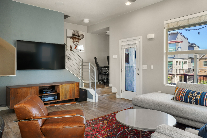 9064 E 49th Pl - Photo 2 of 34