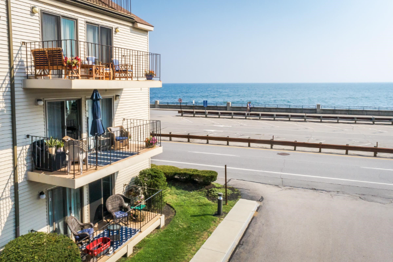463 Ocean Blvd #B7 - Photo 2 of 14
