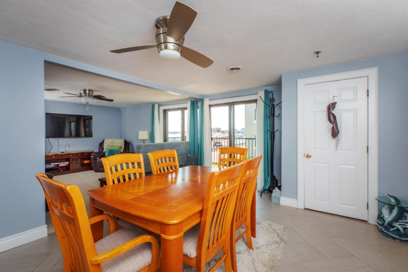 463 Ocean Blvd #B7 - Photo 6 of 14