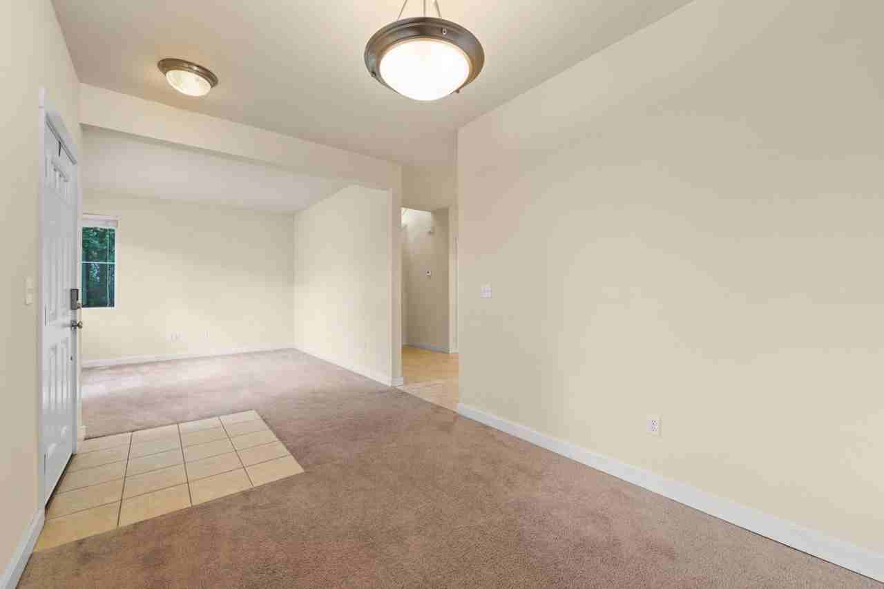 2419 30th Pl Ne - Photo 3 of 33