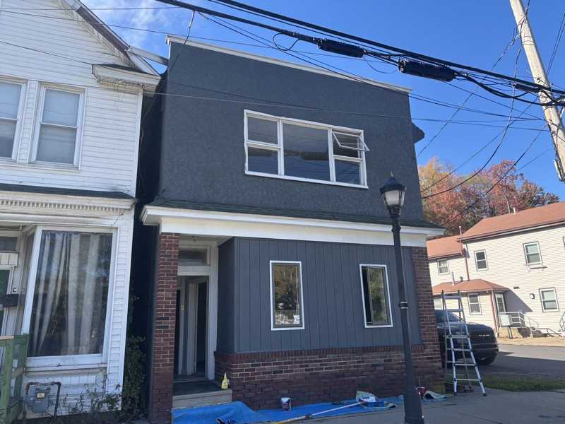 522 N Main St #1stFL - Photo 2 of 9