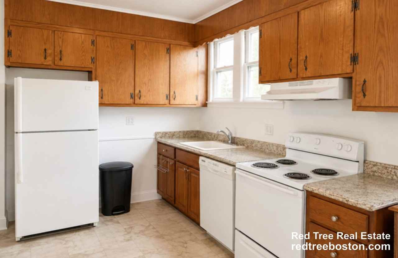 31 Wade St - Photo 5 of 13