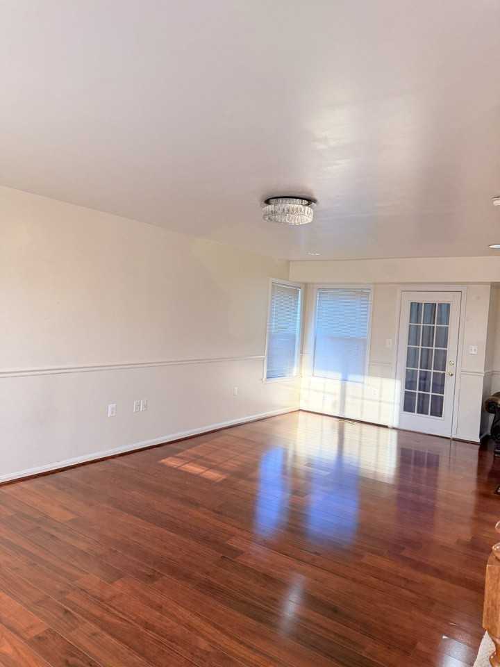 11410 Silverleaf Ln - Photo 3 of 20