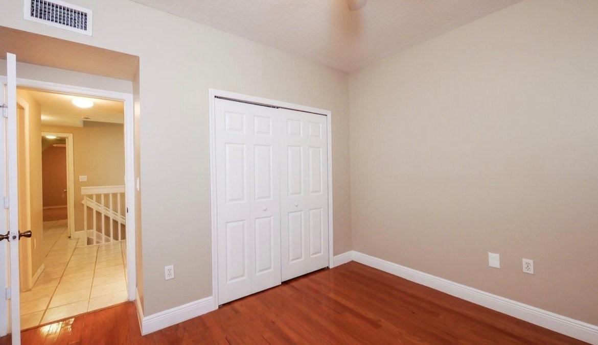 8395 Nw 143rd Ter - Photo 5 of 8