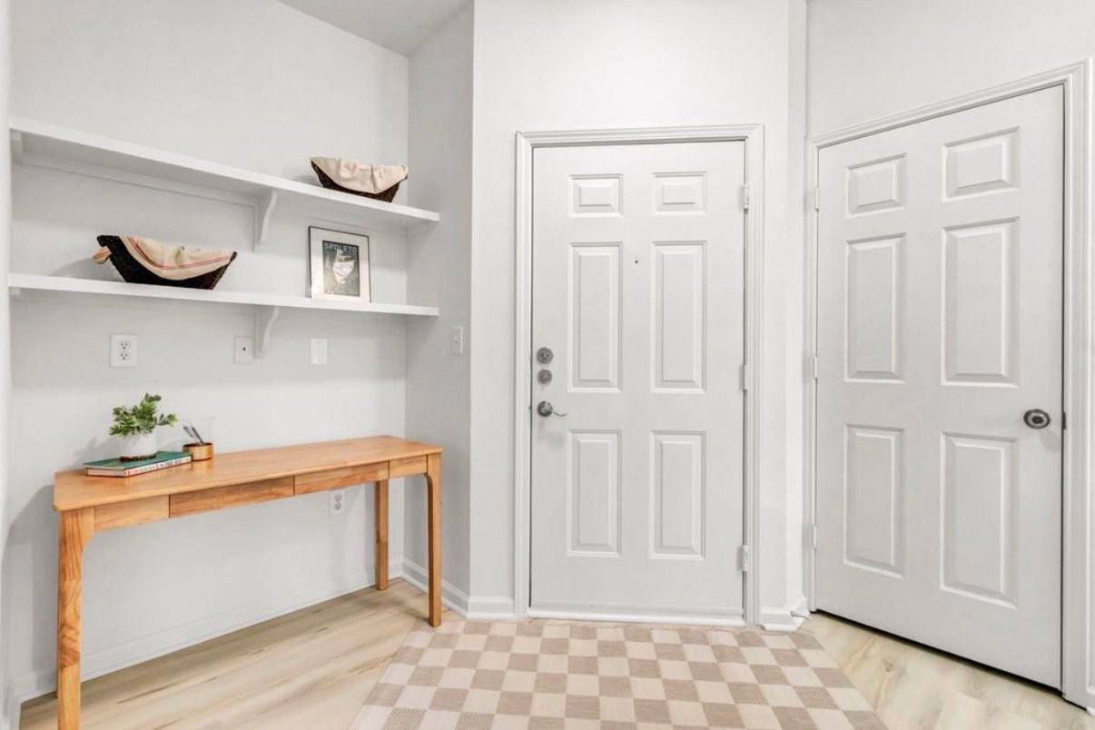 1921 Chatelain Way - Photo 3 of 20