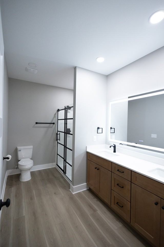 1209 Gordon Ave - Photo 2 of 11