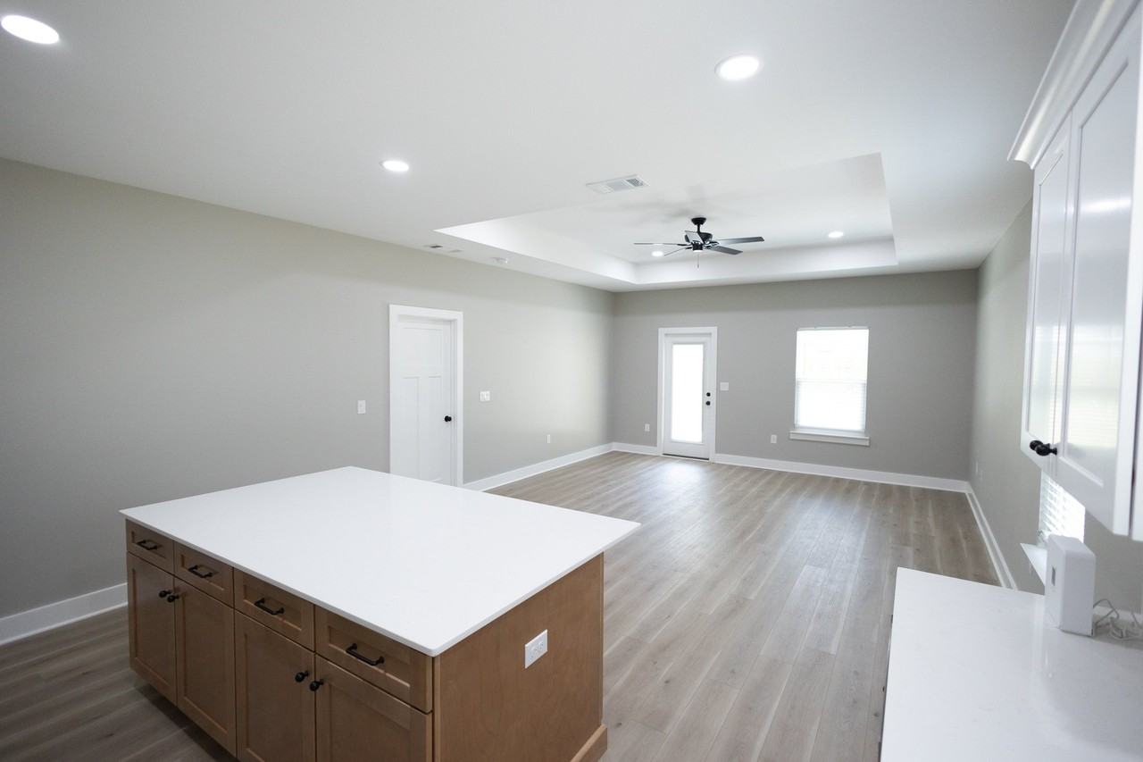 1209 Gordon Ave - Photo 7 of 11