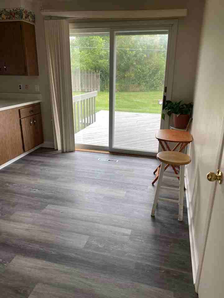 2430 E Grand Cir - Photo 7 of 9