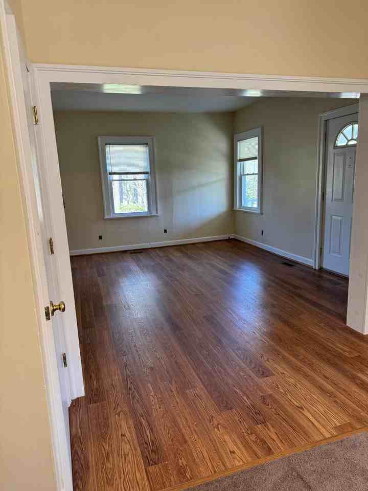 412 Rose Hill Ave - Photo 3 of 5