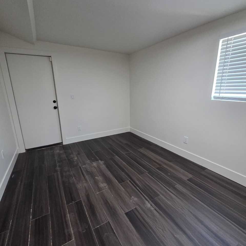 3126 W Jefferson St - Photo 5 of 20