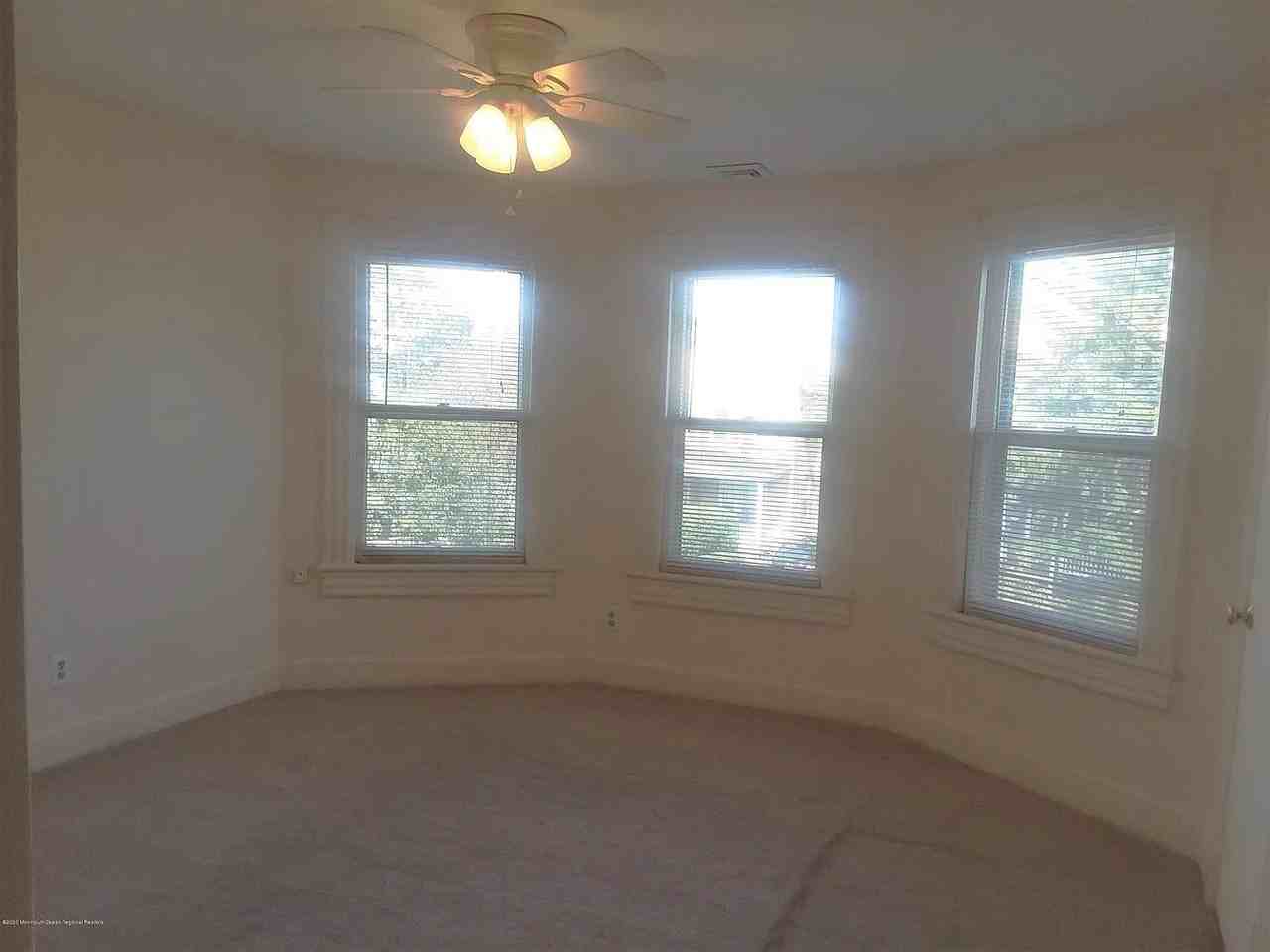 27 Oakland St #FL2 - Photo 3 of 4