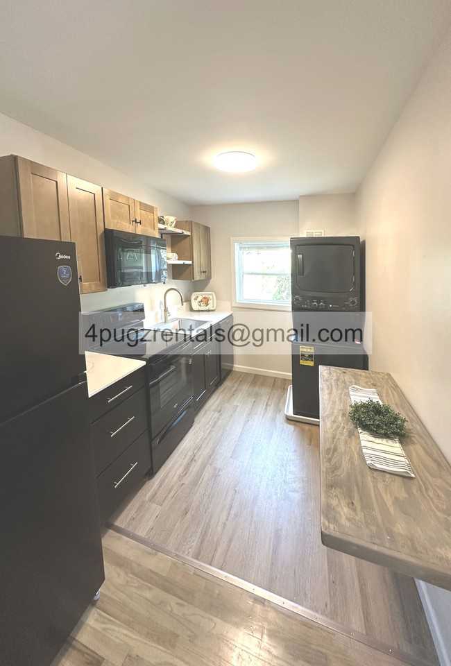 3138 Marion Dr - Photo 3 of 12