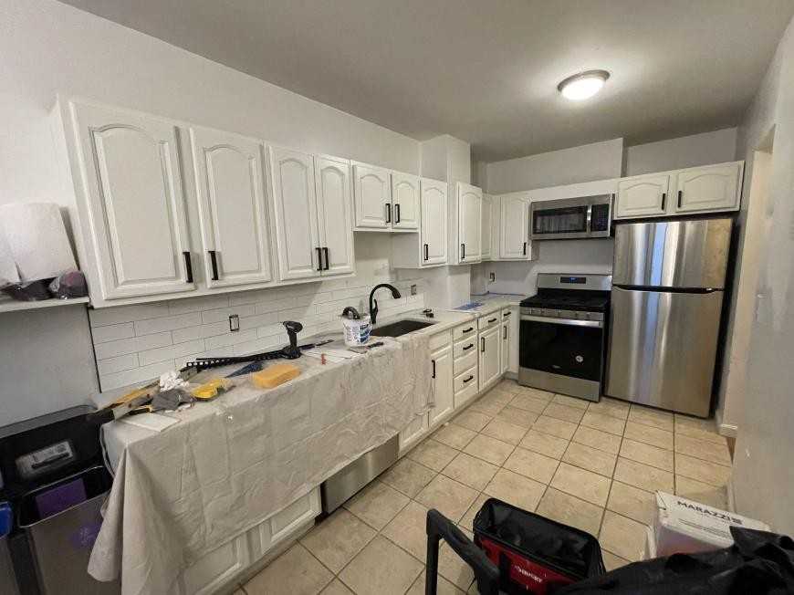 453 Park Dr
