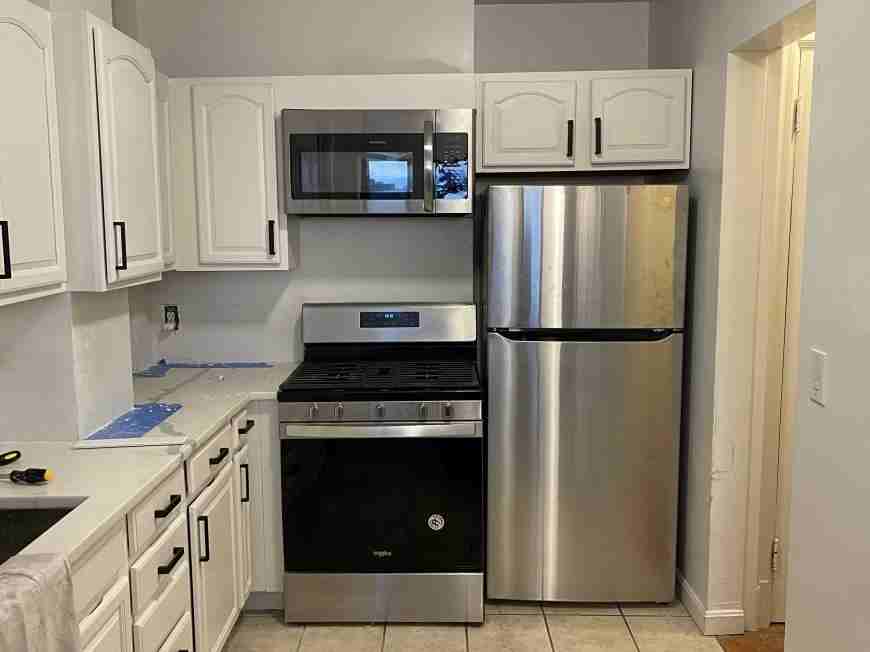 453 Park Dr - Photo 2 of 10