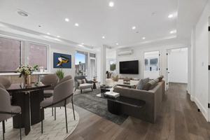 featured image of 2454 E 15th St