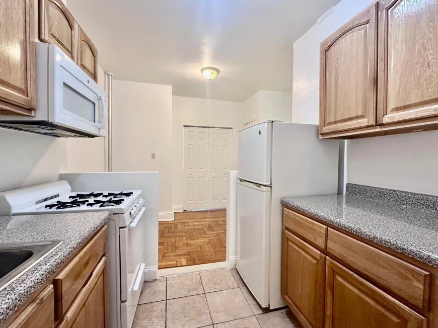 1585 1st Ave - Photo 5 of 10