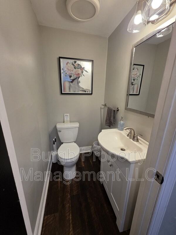 2512 Penn Ave - Photo 6 of 16