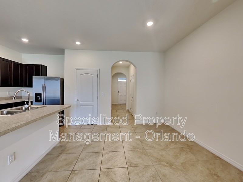 1401 Yellow Finch Dr - Photo 7 of 21