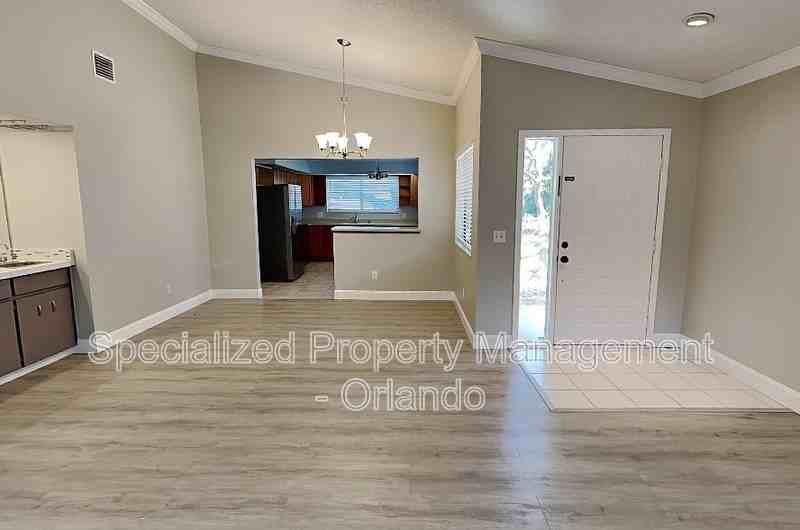 220 S Fox Chase Pt - Photo 2 of 27