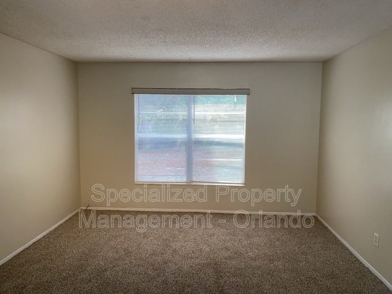 1717 Michigan Ave #B - Photo 5 of 15