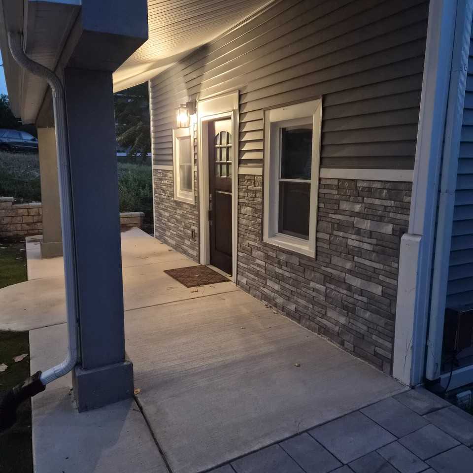 2034 Austin Dr #1 - Photo 5 of 28