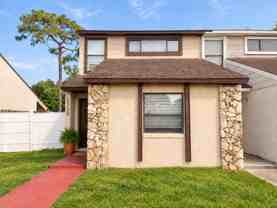2759 Hunt Club Ln - Photo 1 of 1