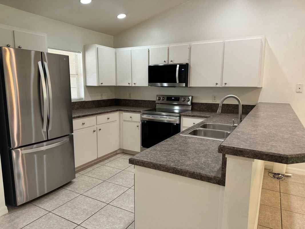2802 India Palm Dr - Photo 2 of 9