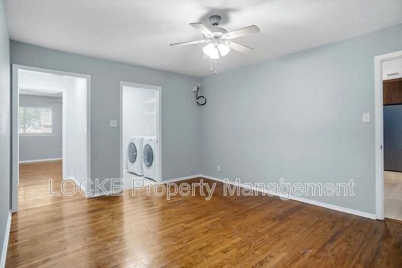 1004 Usher St - Photo 6 of 15