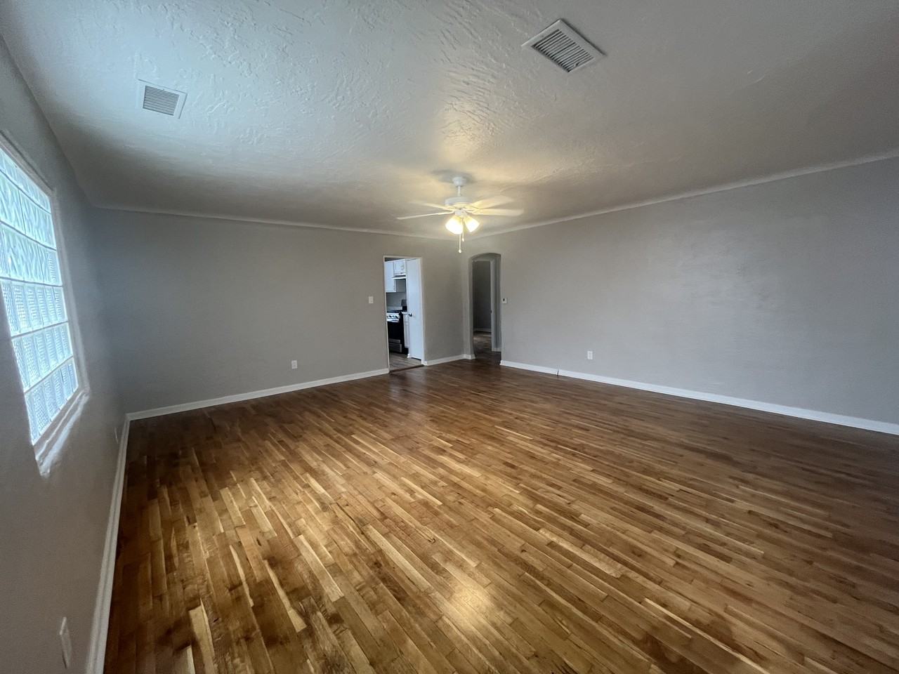 337 Espanola St Ne - Photo 2 of 18